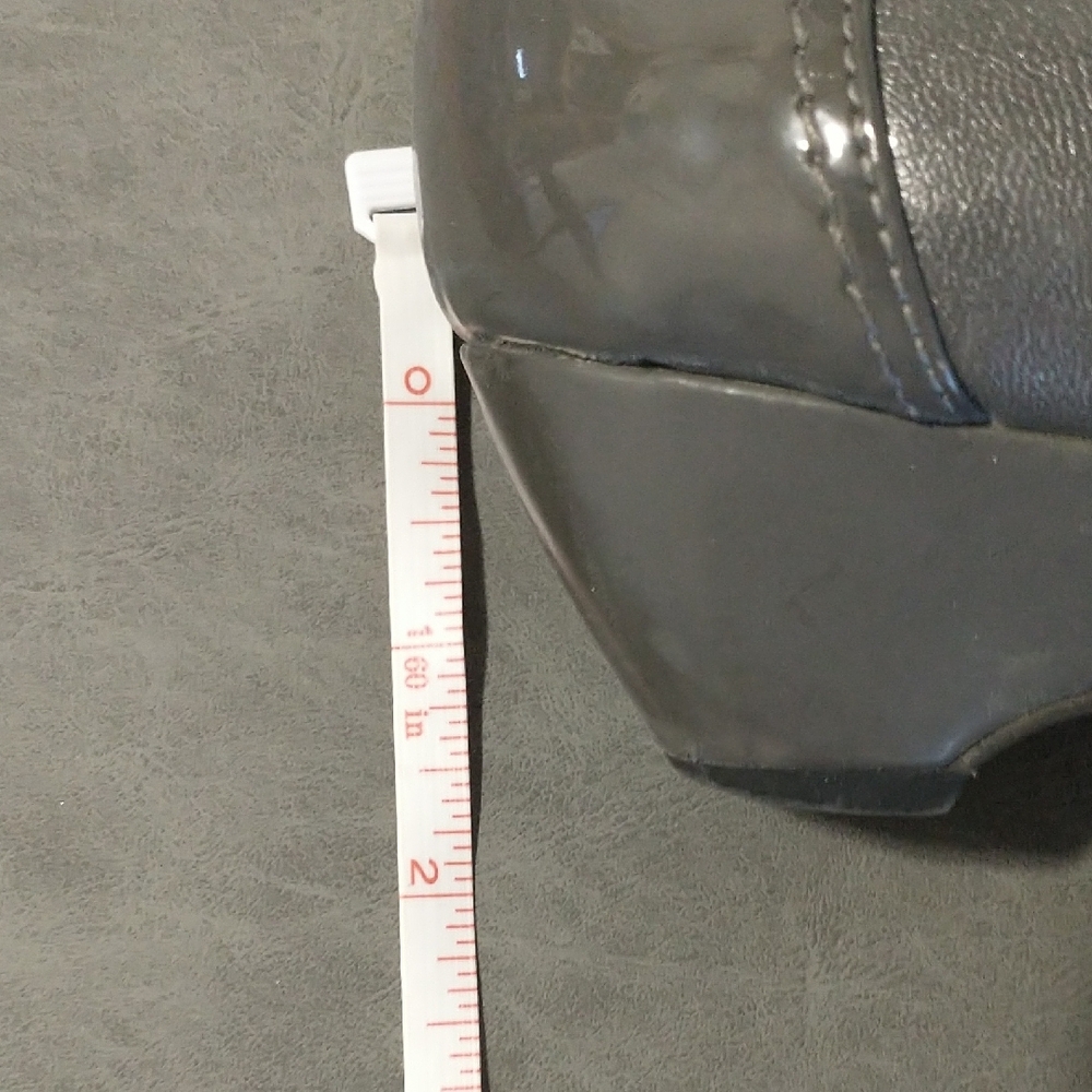 Life Stride Gray Women's Shoes with Buckle Detail - Picture 2 of 7